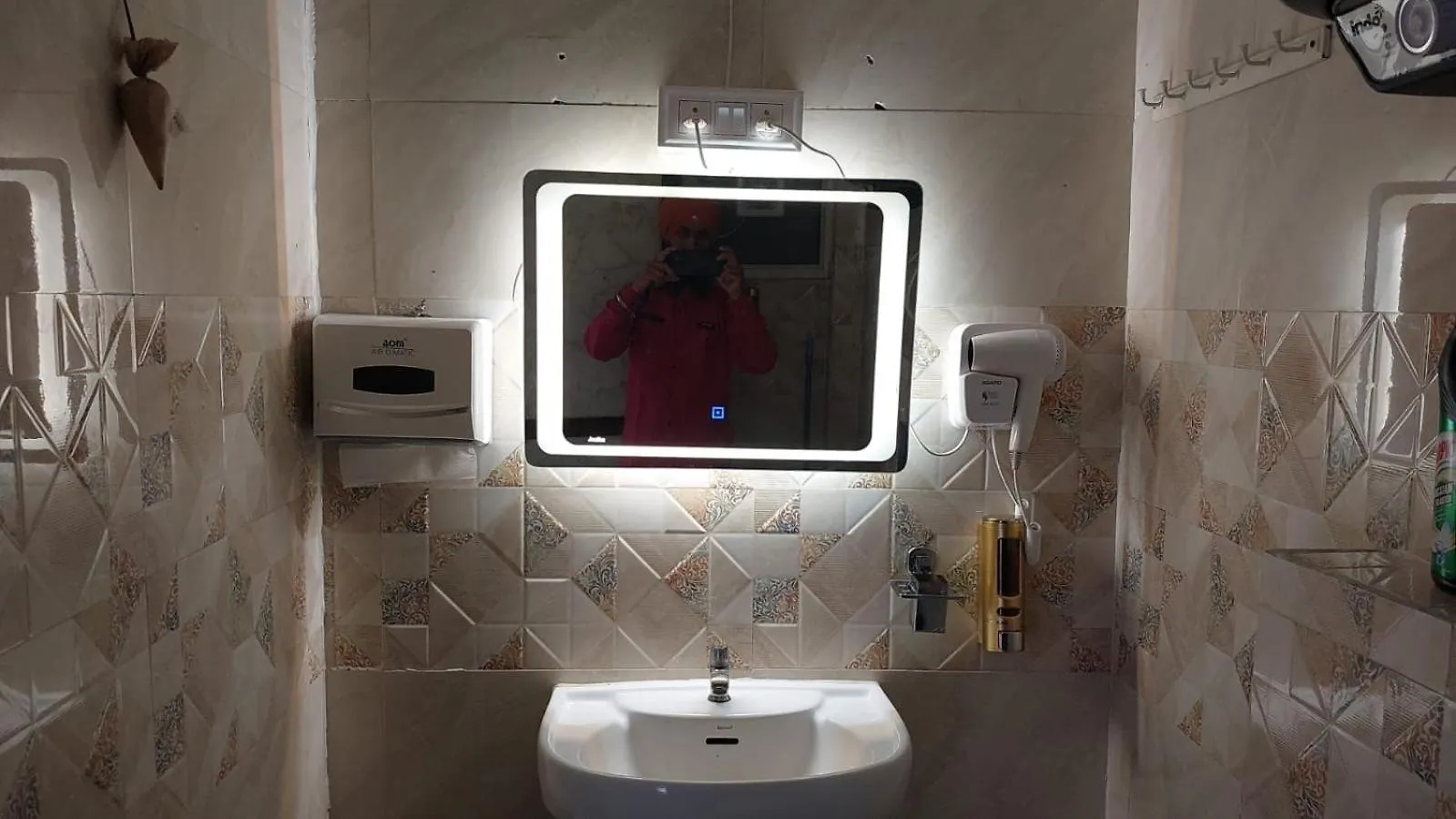 Golden Punjabi House Apartment Zirakpur